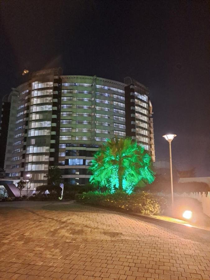 Honest Homes At Rajhans Belliza, Appartment Units Surat Bagian luar foto