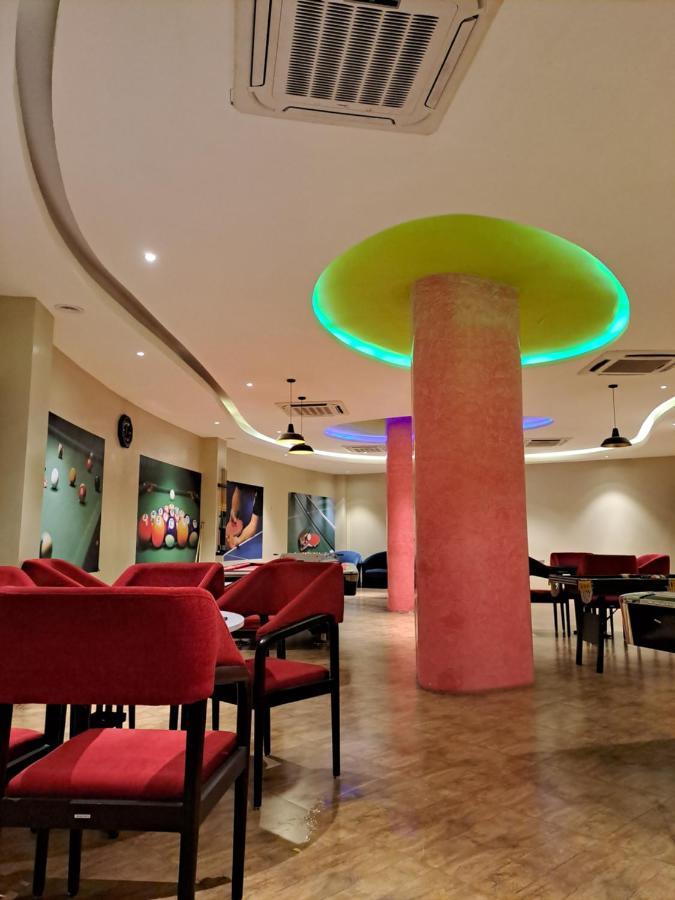 Honest Homes At Rajhans Belliza, Appartment Units Surat Bagian luar foto