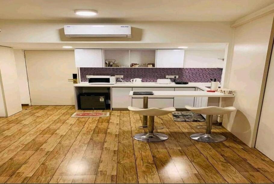Honest Homes At Rajhans Belliza, Appartment Units Surat Bagian luar foto